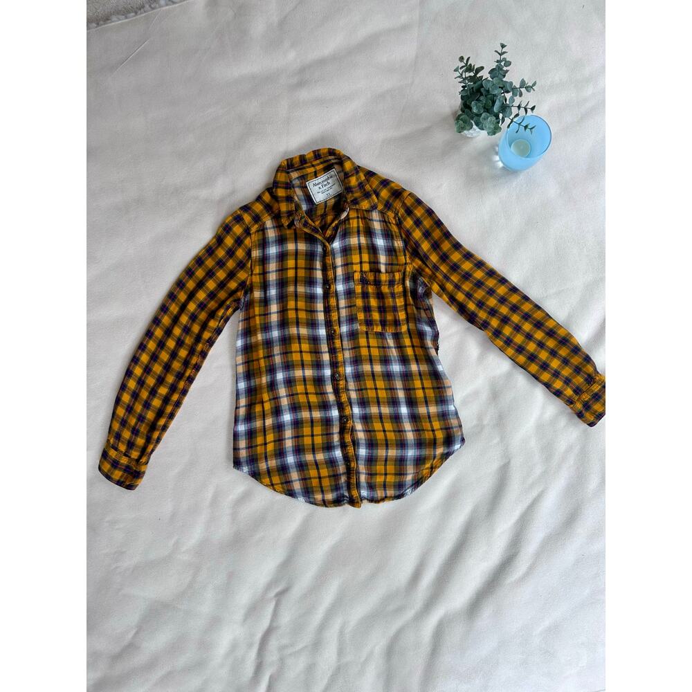 Abercrombie & Fitch Women’s Yellow and Navy Plaid Button-Down Shirt